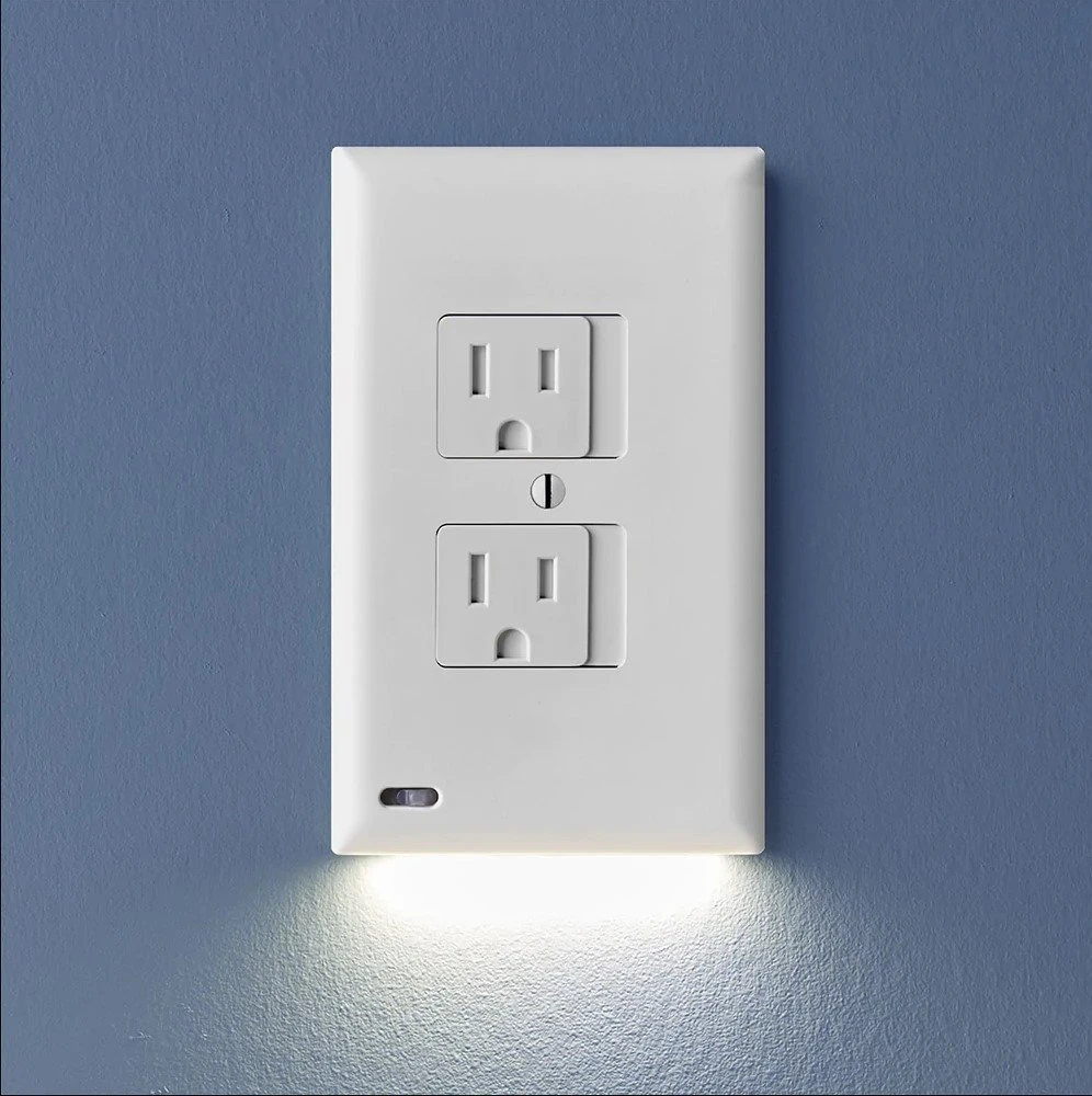 SnapPower SafeLight Duplex Outlet Cover Plate - Sliding Outlet Cover - Integrated LED Automatic On/Off Lighting - White Finish - 4000K - Image 2