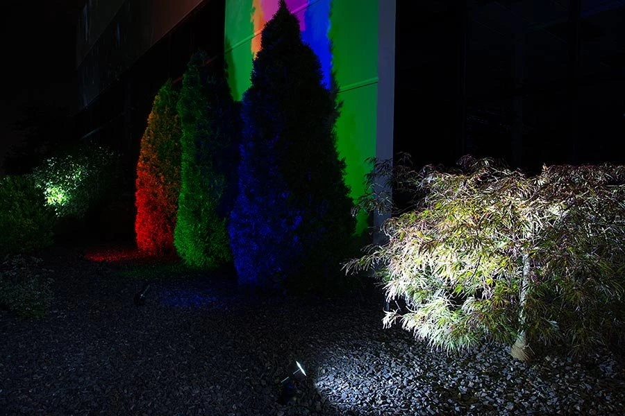 5 Watt Landscape LED Spotlight With Mounting Spike - 25 Watt Equivalent - 250 Lumens - Blue - Black Housing - Image 17