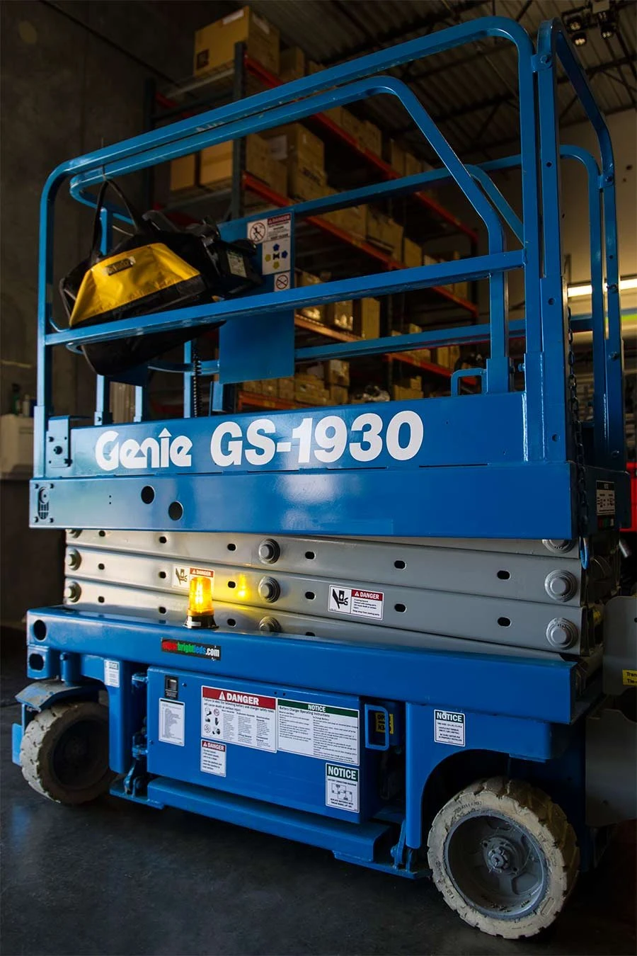 5-1/4" Amber LED Strobe Light Beacon - Double Flash Pattern - Amber - Image 3