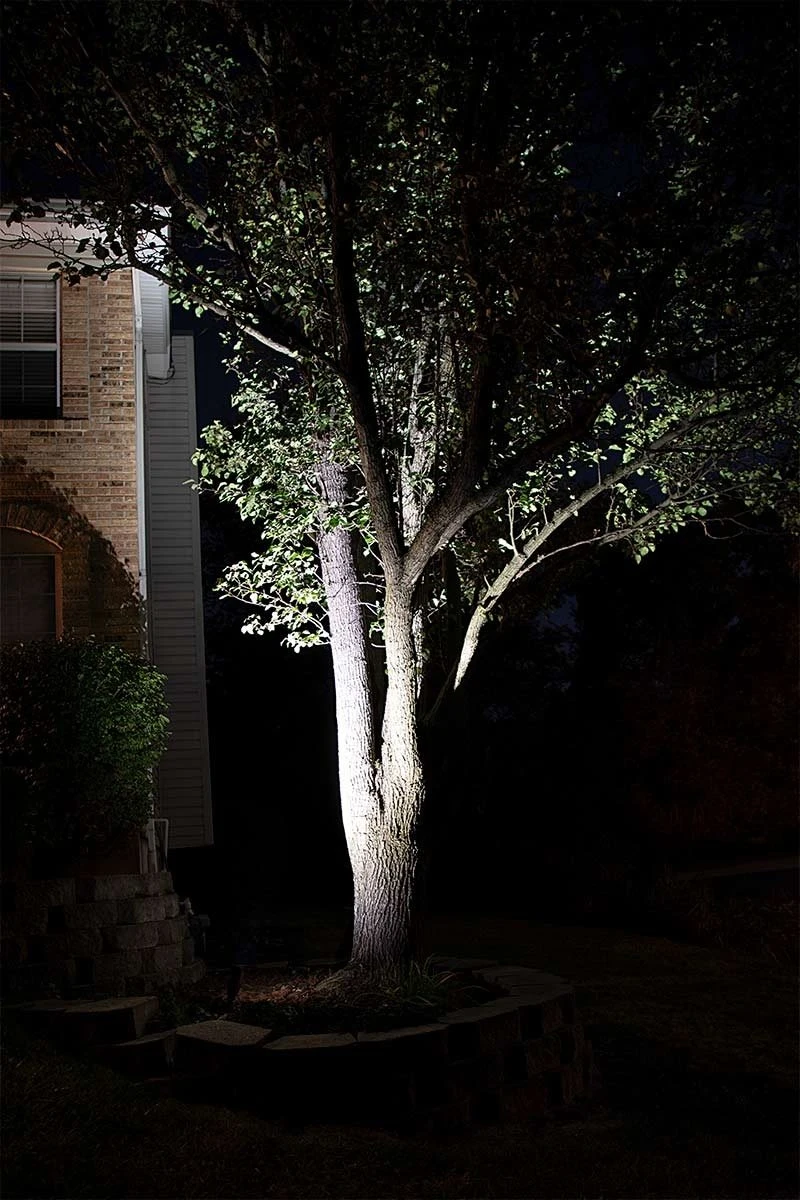 LED Landscape Lighting Kit - 6 Spotlights - 4 Cone Shade Path Lights - Stainless Steel Transformer - Natural White - Image 10