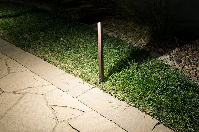 Landscape LED Path Lights With Offset 5" Square Light Head - 1 Watt - Image 3