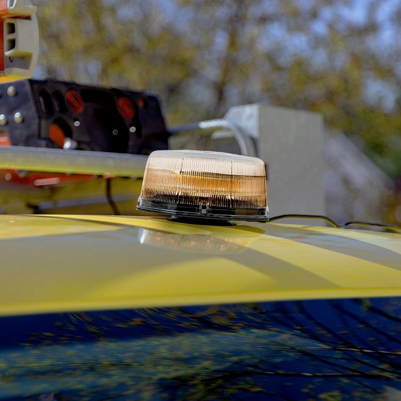 Mini Emergency LED Strobe Beacon - Magnetic Surface Mount - 12V Plug - Image 6