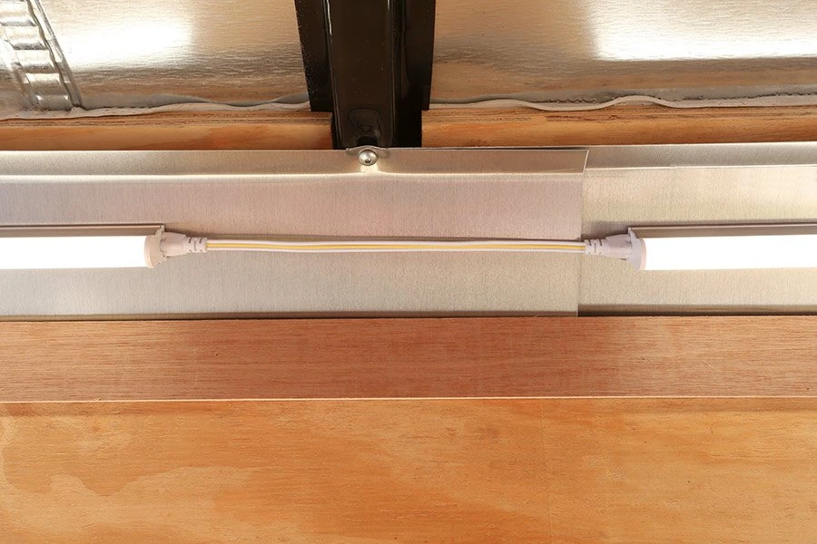 LED T5 Integrated Light Fixtures - Linkable Linear LED Task Lights - 12V - 4000K/3000K - 24 Inch - Image 8